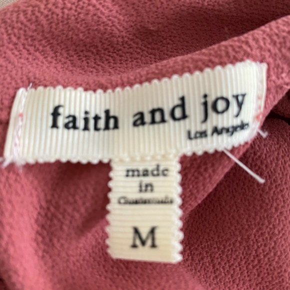 🌸 Spring Tunic Blouse 🌸 - Picture 5 of 5